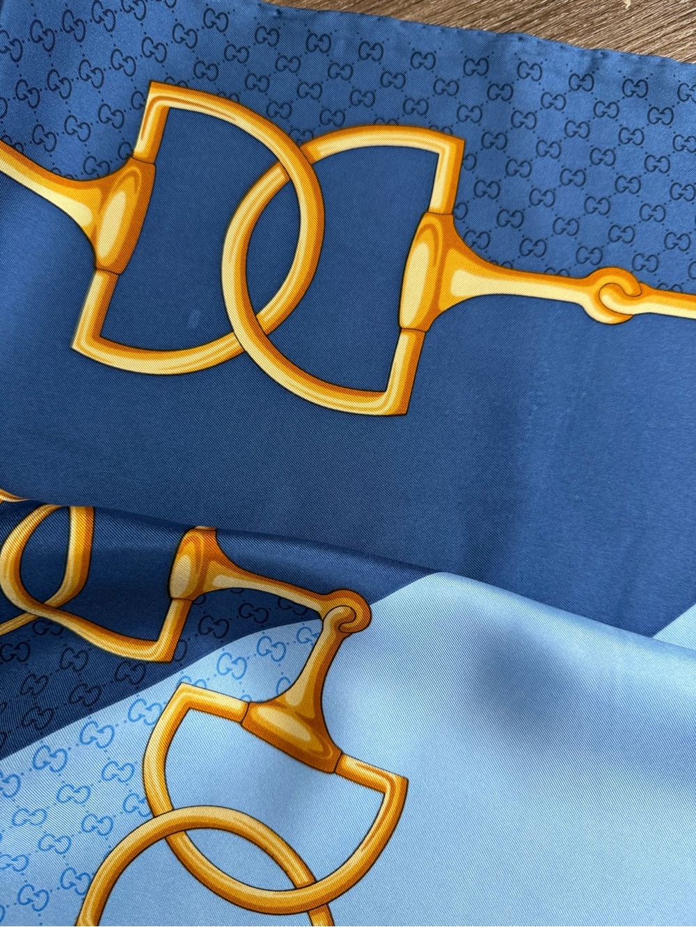 Display #4 Gucci Equestrian Horsebit Blue with Gold Silk Scarf - Picture 14 of 14